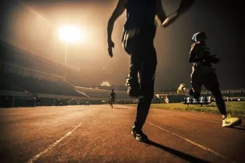 与马尔蒂尼 与马尔蒂尼