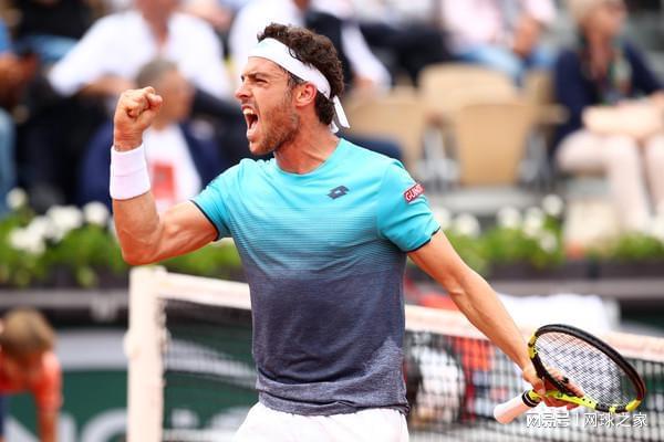 两队在技战 两队在技战