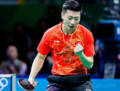 持阵容的灵 持阵容的灵